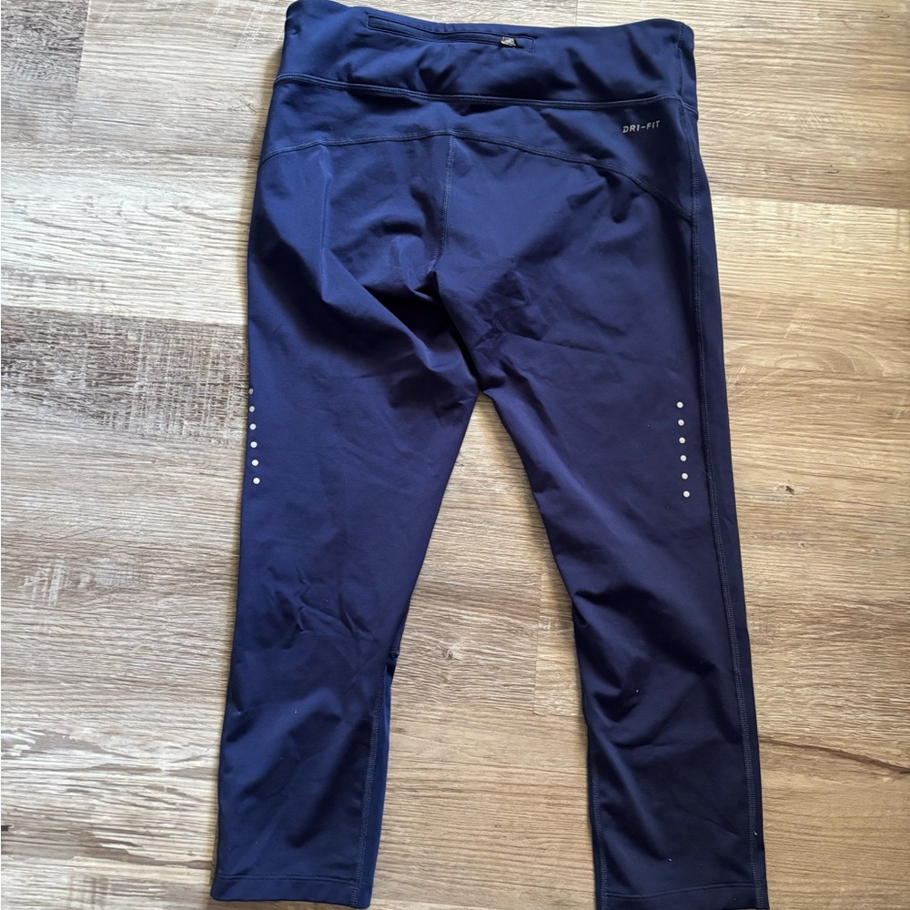 Nike Dri Fit Power Epic Crop Leggings Reflective Dots - Picture 2 of 6